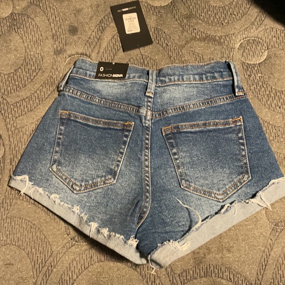 NWT Fashion Nova Blue Jean Shorts - Picture 7 of 8
